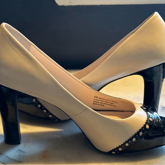 Franco Sarto Black & Cream Peep Toe Cone Thick High Heels SZ 6 Has few f… - Picture 6 of 13